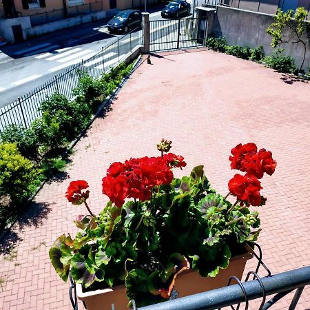 Casa Marina Apartment แวร์บาเนีย ภายนอก รูปภาพ