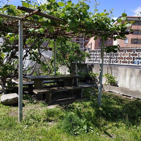Casa Marina Apartment แวร์บาเนีย ภายนอก รูปภาพ