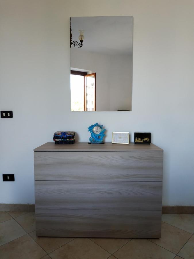 Casa Marina Apartment แวร์บาเนีย ภายนอก รูปภาพ