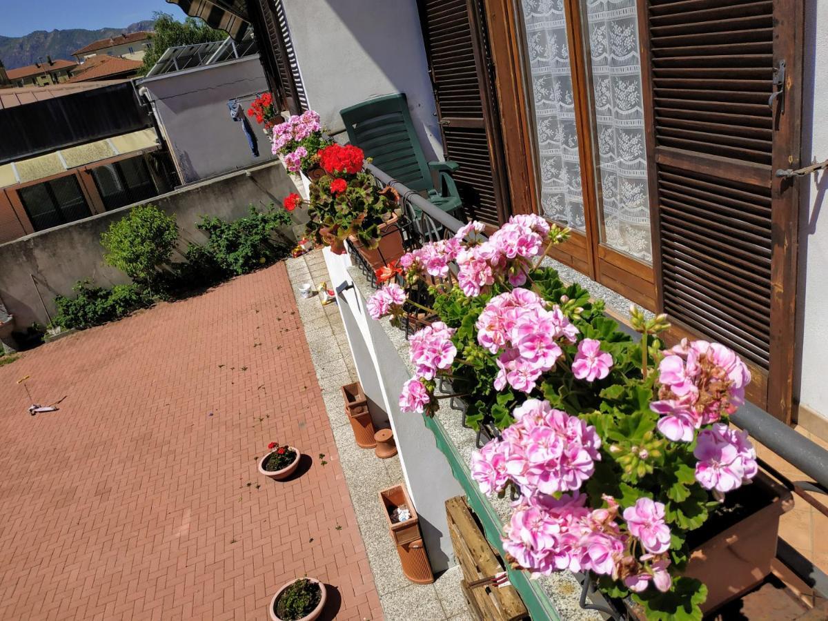 Casa Marina Apartment แวร์บาเนีย ภายนอก รูปภาพ